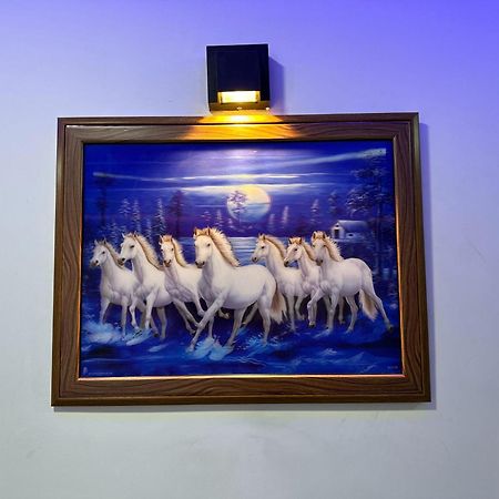 Hotel The Pacific Ahmedabad Airport Luaran gambar